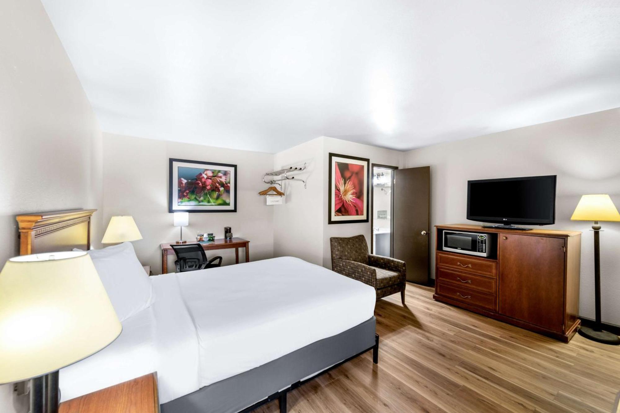 Americas Best Value Inn Marquette Exteriér fotografie